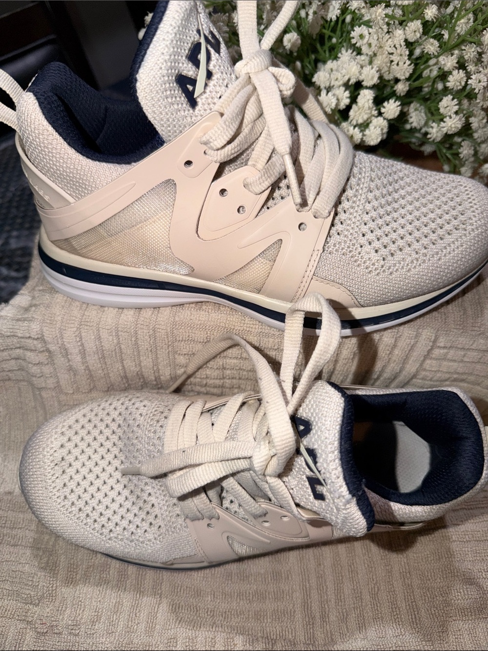 APL Women’s Cream and Navy Lace-Up Trainer Sneakers